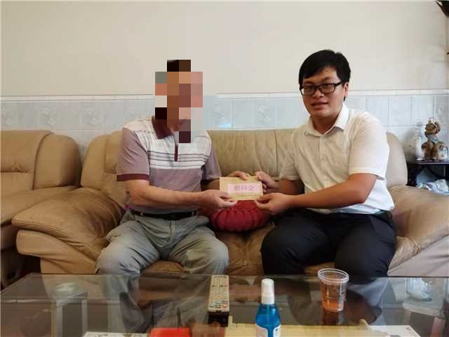 7、慰问4_副本.jpg