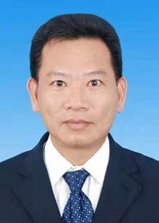 月山镇府罗健红.jpg